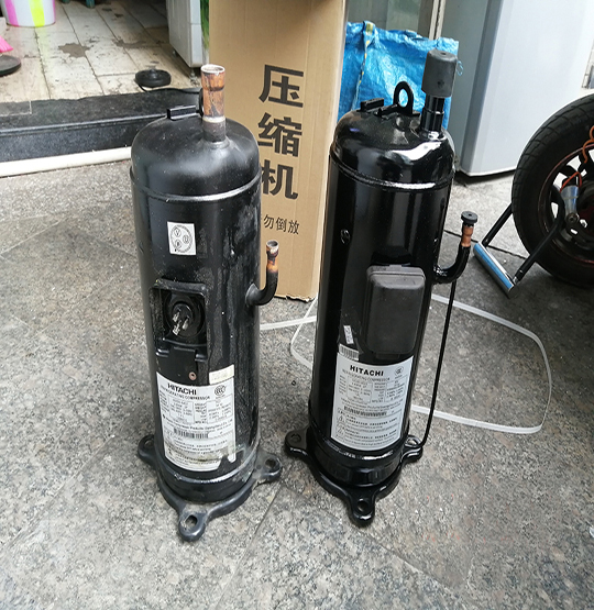 源城中央空调压缩机的更换维修